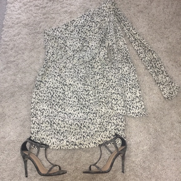 Beautiful Animal Patterned One Shoulder Dress - Picture 1 of 3
